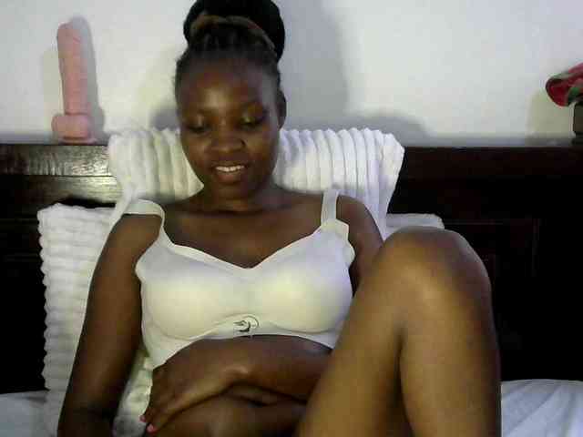 queen-ebony2 webcam