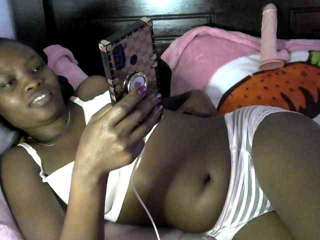 queen-ebony2 queen-ebony2