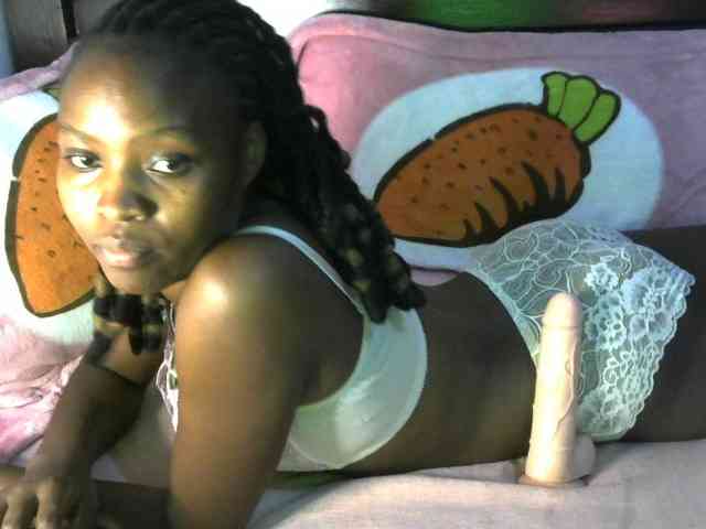 queen-ebony2 webcam