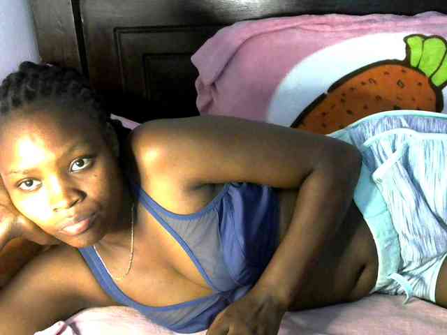 queen-ebony2 webcam