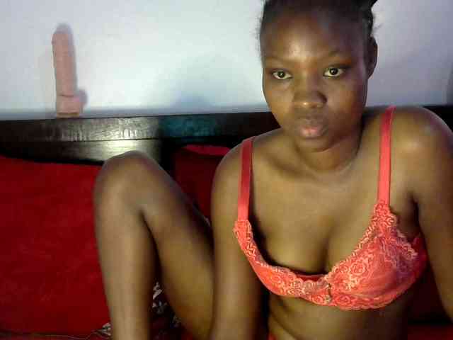 queen-ebony2 webcam