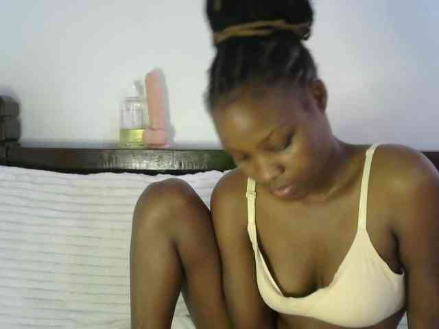 queen-ebony2 queen-ebony2