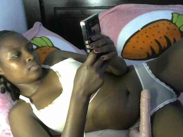 queen-ebony2 Live Webcam on BongaCams