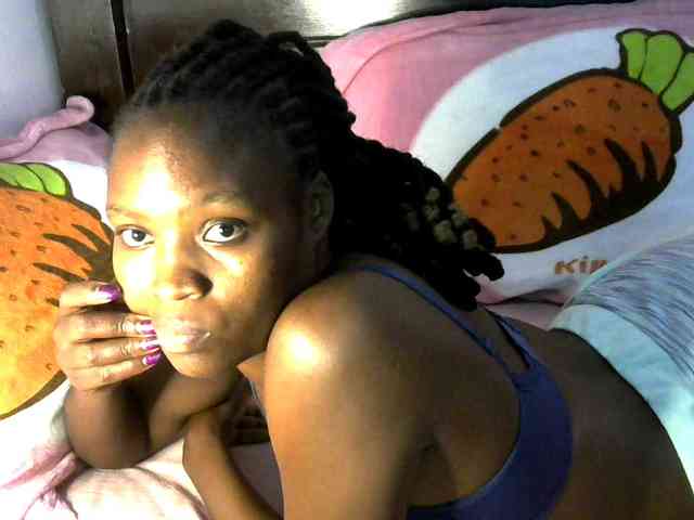 queen-ebony2 webcam