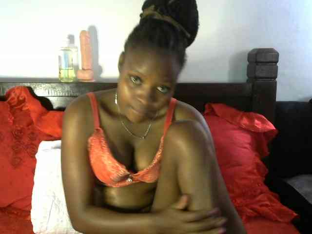 queen-ebony2 webcam