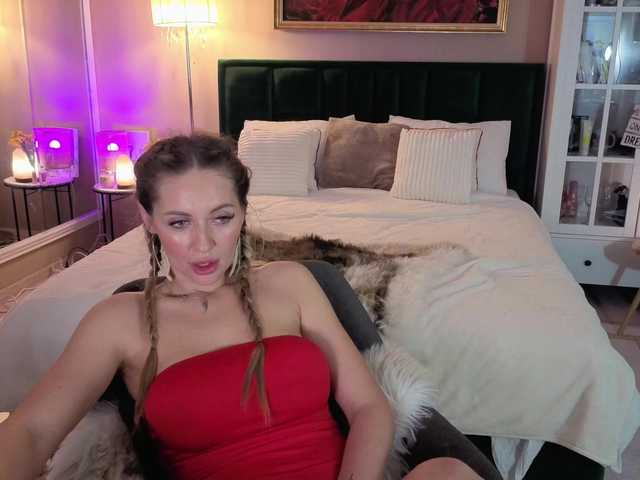 Joanneshyshy's BongaCams show and profile