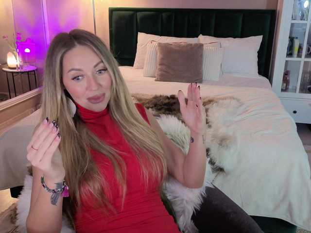 Joanneshyshy's BongaCams show and profile