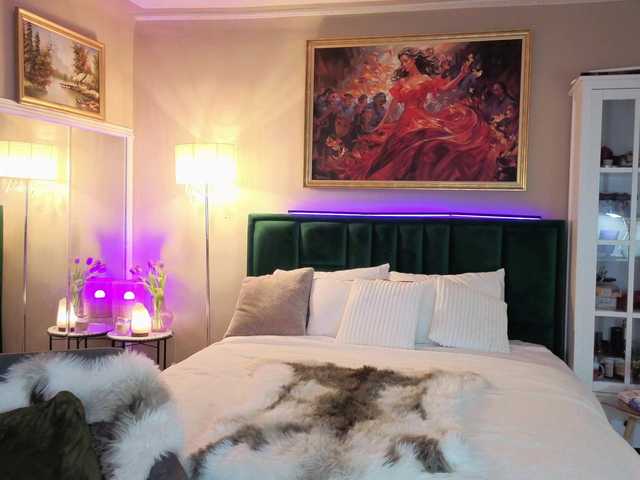 Joanneshyshy's BongaCams show and profile