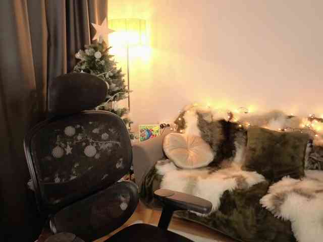 JoanneSpoilMe webcam