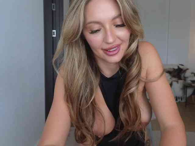 JoanneSpoilMe webcam