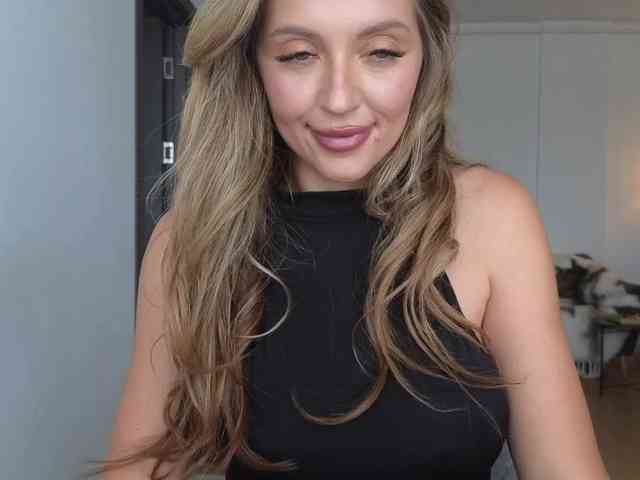 JoanneSpoilMe webcam
