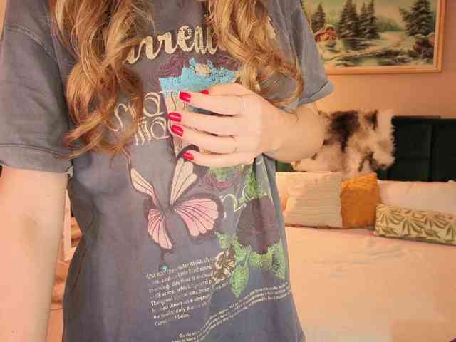 JoanneSpoilMe webcam