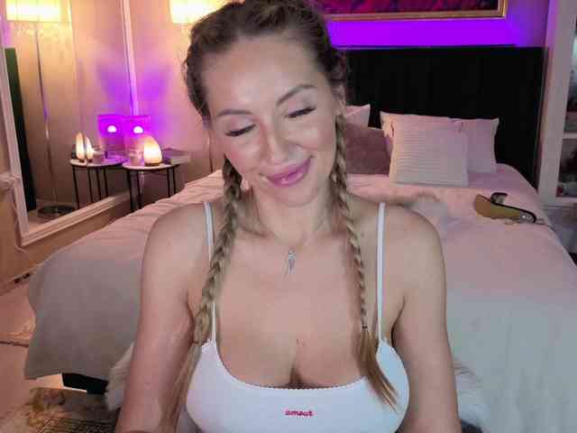 JoanneSpoilMe webcam