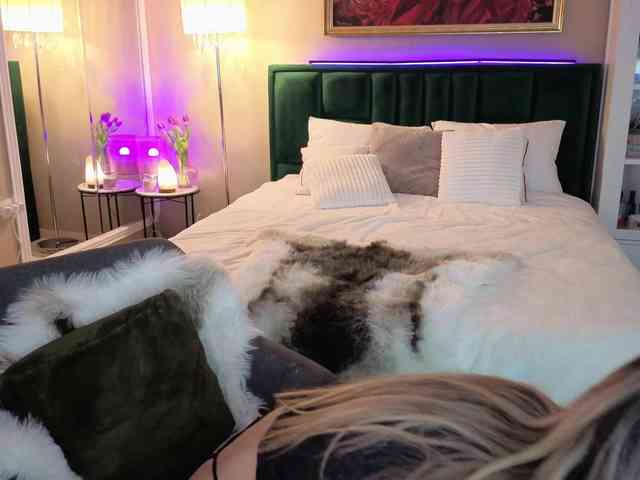 JoanneSpoilMe webcam