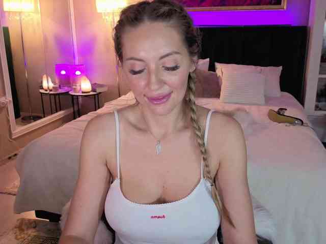 JoanneSpoilMe webcam