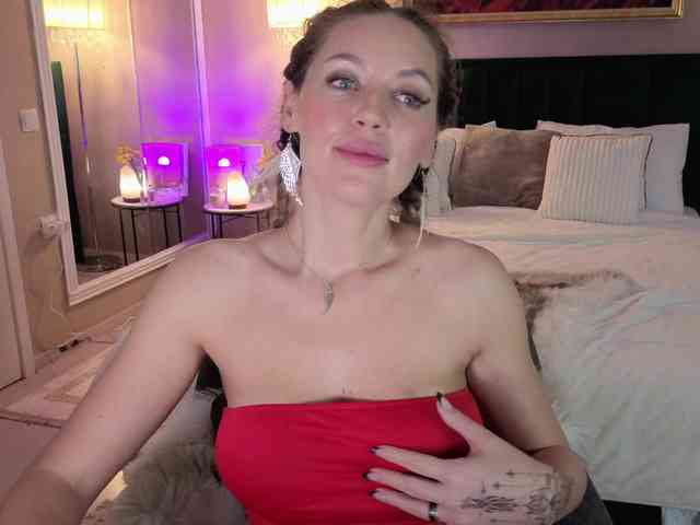 JoanneSpoilMe webcam