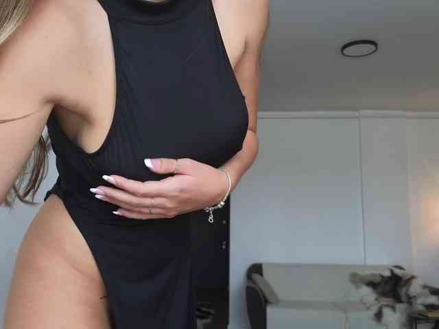 JoanneSpoilMe webcam