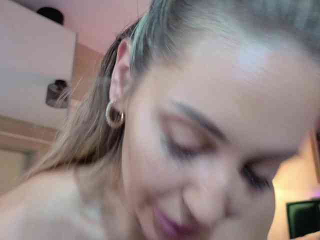 JoanneSpoilMe webcam