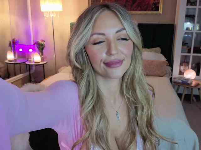 JoanneSpoilMe webcam