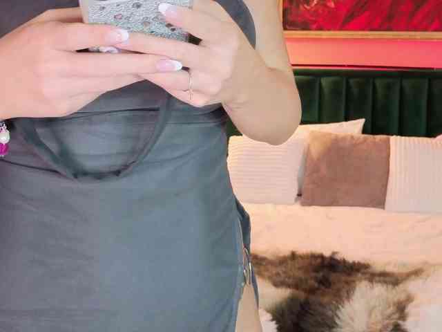 JoanneSpoilMe webcam