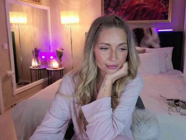 JoanneSpoilMe webcam