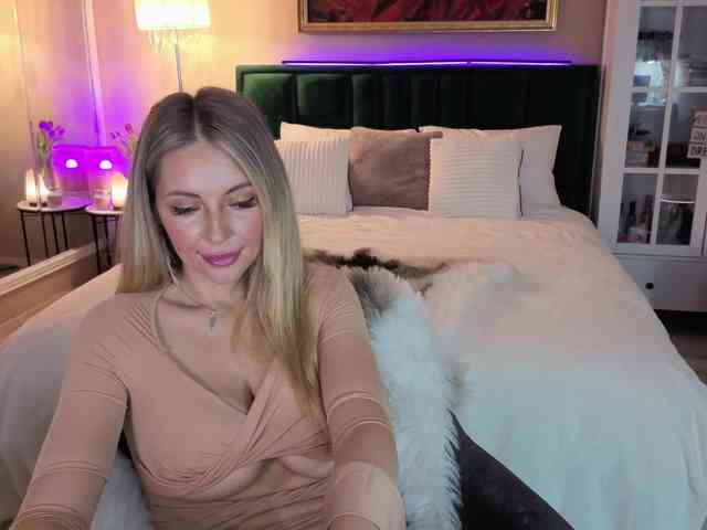 JoanneSpoilMe webcam