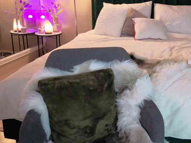 JoanneSpoilMe webcam