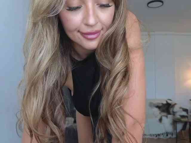 JoanneSpoilMe webcam