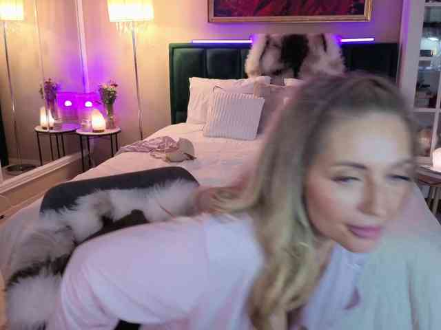 JoanneSpoilMe webcam