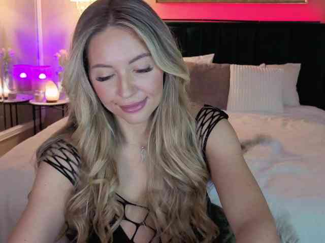 JoanneSpoilMe webcam