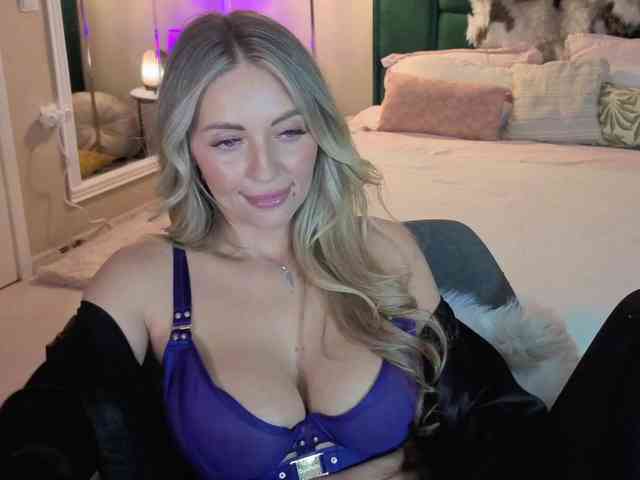 JoanneSpoilMe webcam