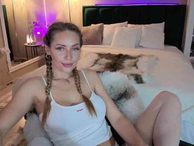 JoanneSpoilMe webcam