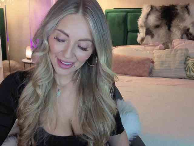 JoanneSpoilMe webcam