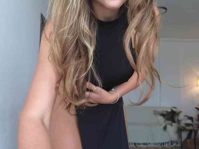 JoanneSpoilMe webcam