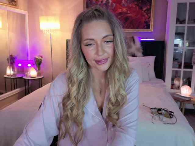 JoanneSpoilMe webcam