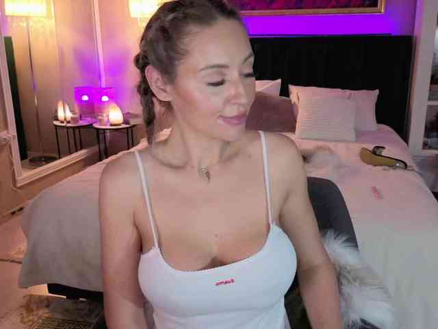 JoanneSpoilMe webcam