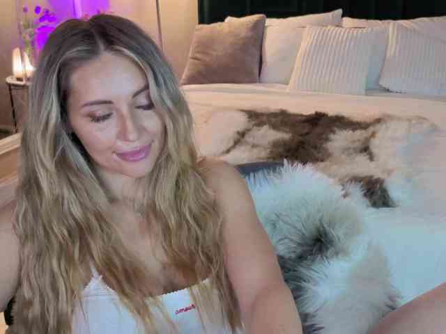 JoanneSpoilMe webcam