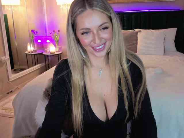 JoanneSpoilMe webcam