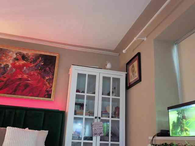 JoanneSpoilMe webcam