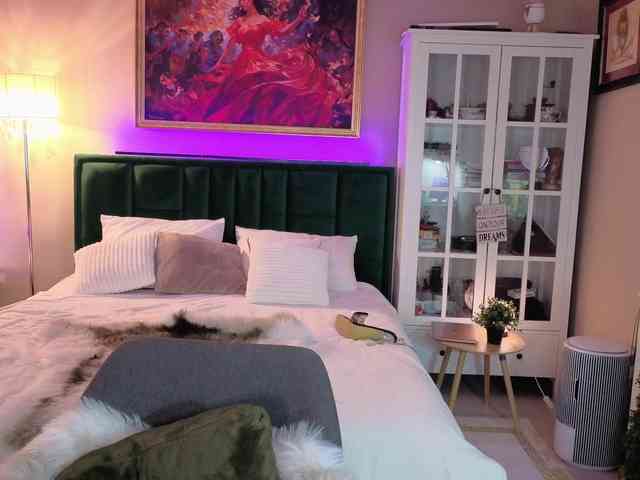 JoanneSpoilMe webcam