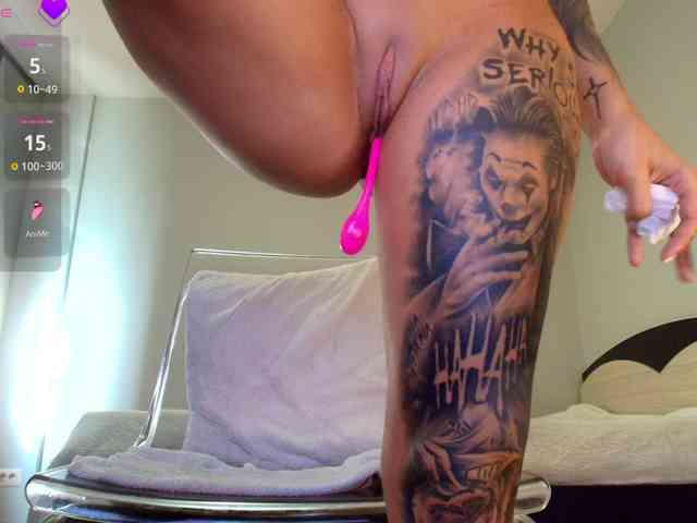 Kyliejo18 webcam