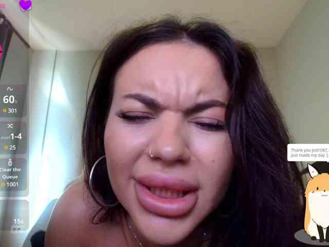 Kyliejo18 webcam