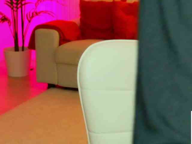 GoddessRoxana webcam