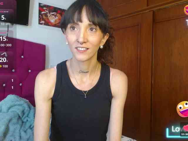 sakuraskinny webcam