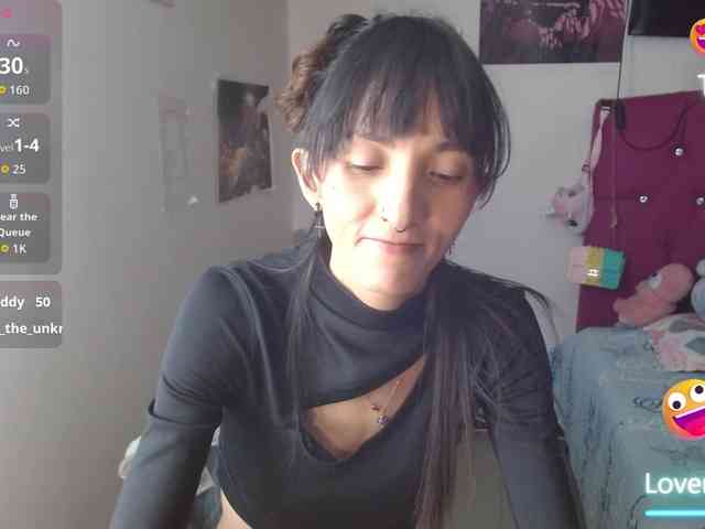 sakuraskinny webcam