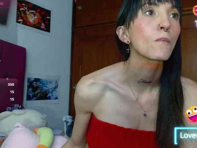 sakuraskinny webcam