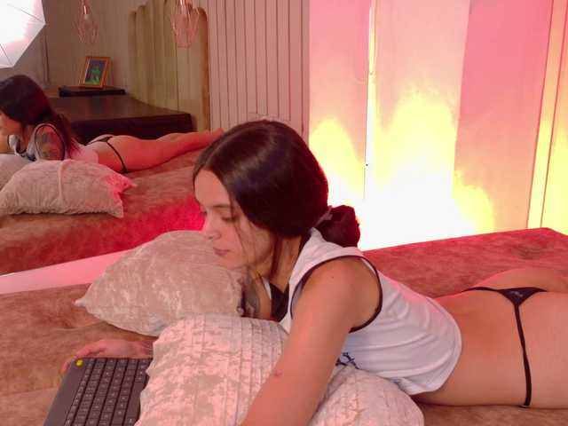 BellaMiller- live cam profile