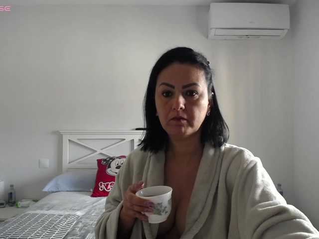sofia-cooper's BongaCams show and profile