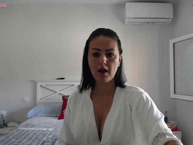 sofia-cooper sofia-cooper