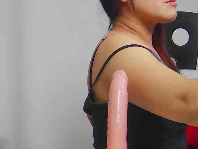 Valerydirty-dark webcam